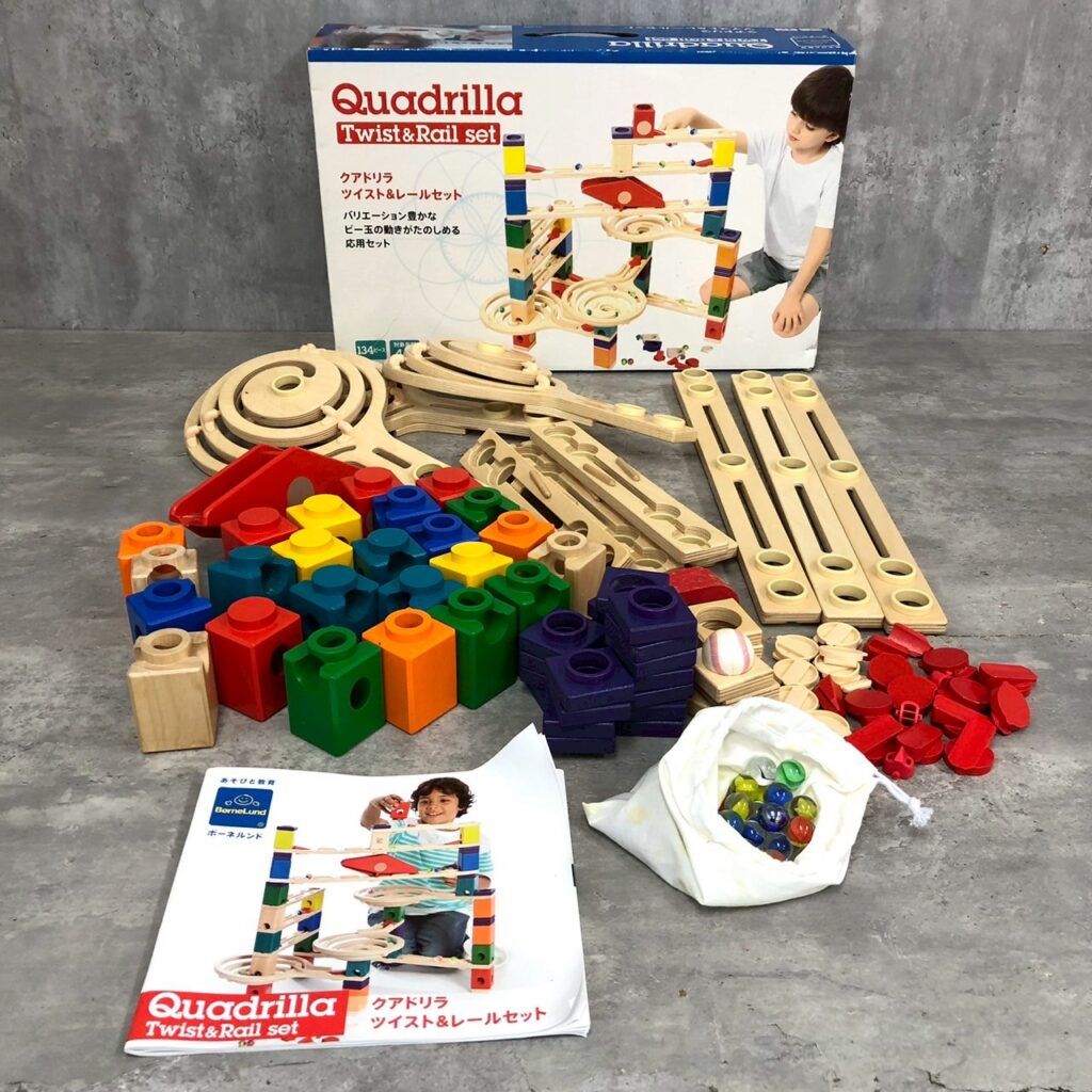 ボーネルンド クアドリラ サウンドレールセット ツイスト&レールセット クアドリラ・ツイスト＆レールセット: ボーネルンド オンライン