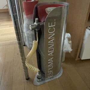 奥州市のお客様より「エスプーマ アドバンス（充填機）」を買い取らせて頂きました。